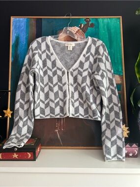 Jessica Simpson Gray White Geometric Knit Cropped Cardigan Women’s Medium